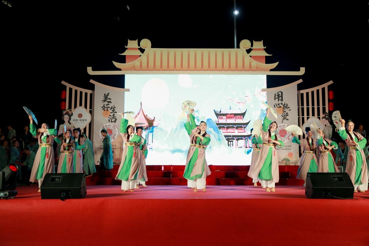 筑人间烟火，颂岁月长歌，北新·御龙湾第二届社群文娱晚会圆满落幕