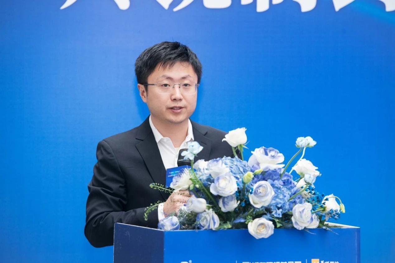 羚锐制药入驻SIC超级总部中心签约仪式12.4圆满举行
