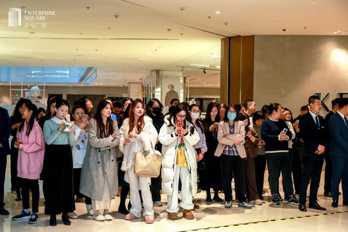 “瓶”己之力重生！沈阳嘉里中心企业广场城市艺术展艺盛大启幕