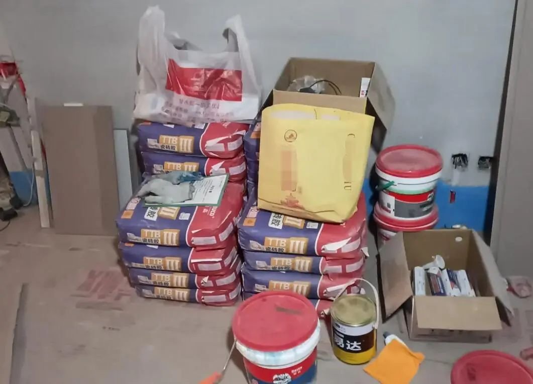 德高TTBIII瓷砖胶粘结力强,牛!