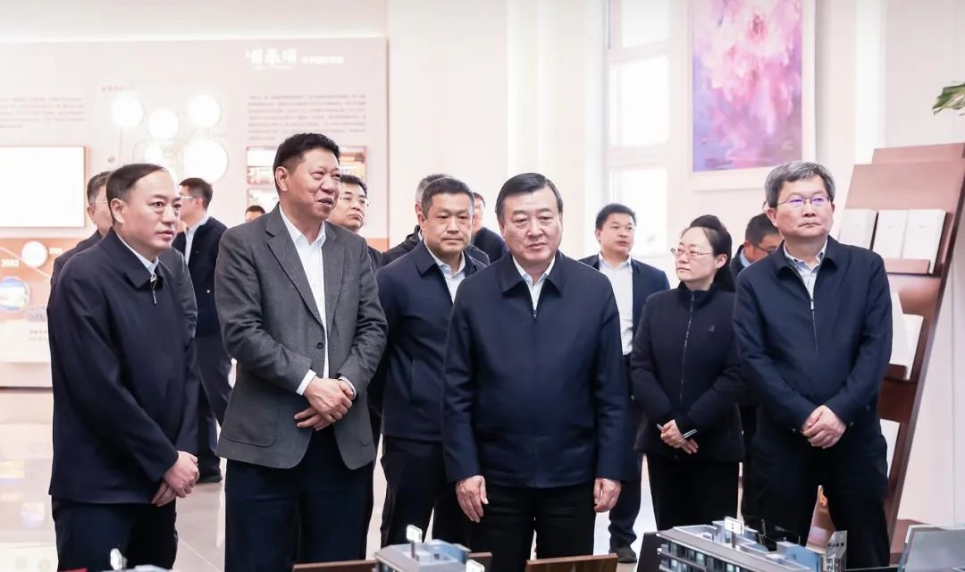 倪虹在北京市调研接诉即办和“好房子”建设工作