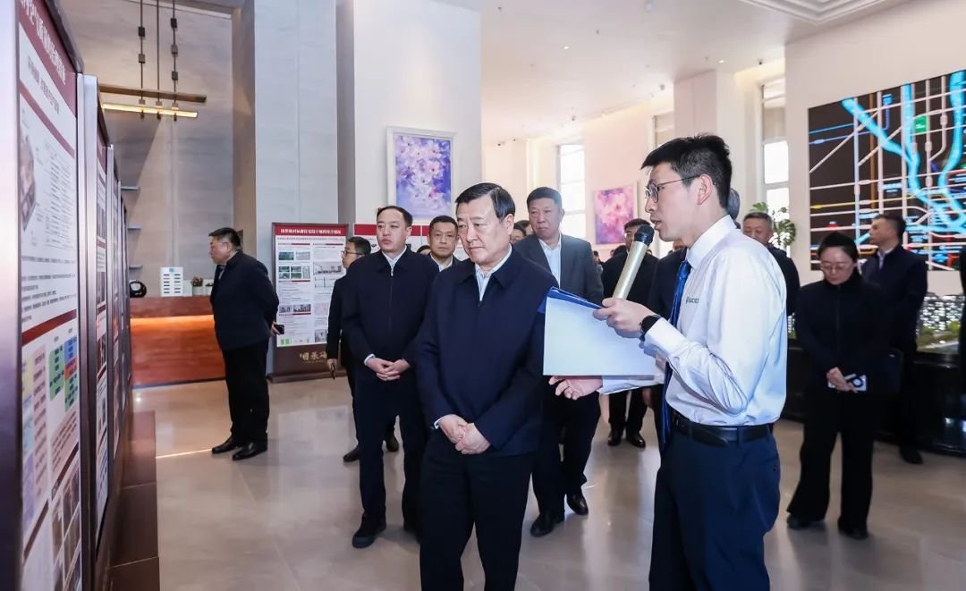 倪虹在北京市调研接诉即办和“好房子”建设工作