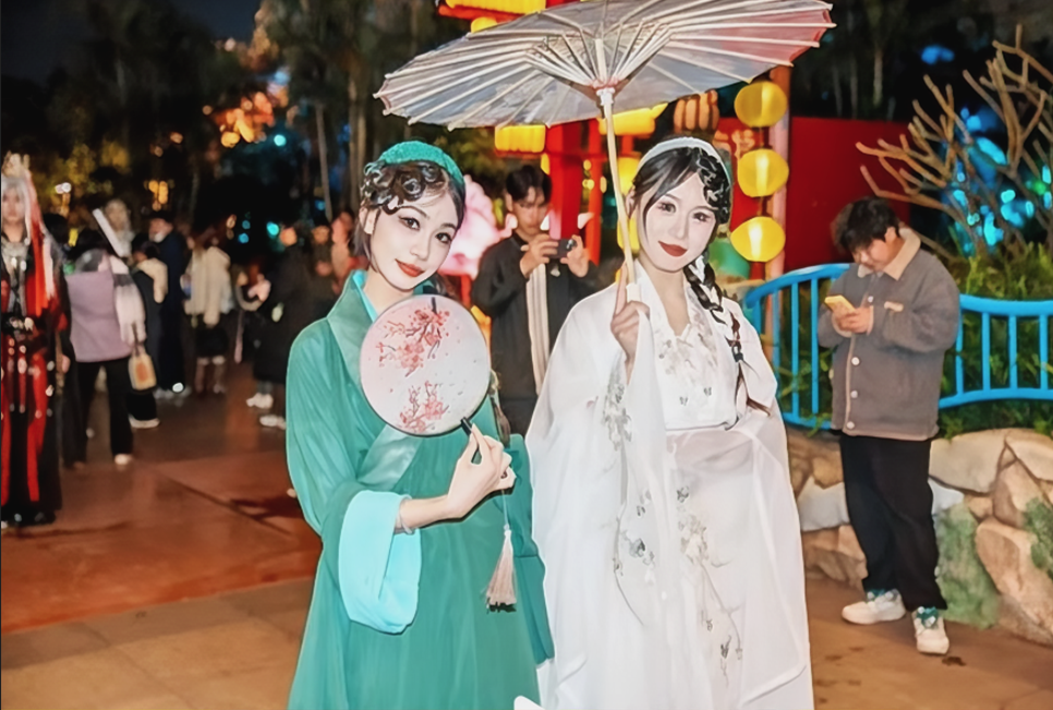 端午最新颖游玩目的地！满京华·满纷天地带你解锁奇幻古风之旅​