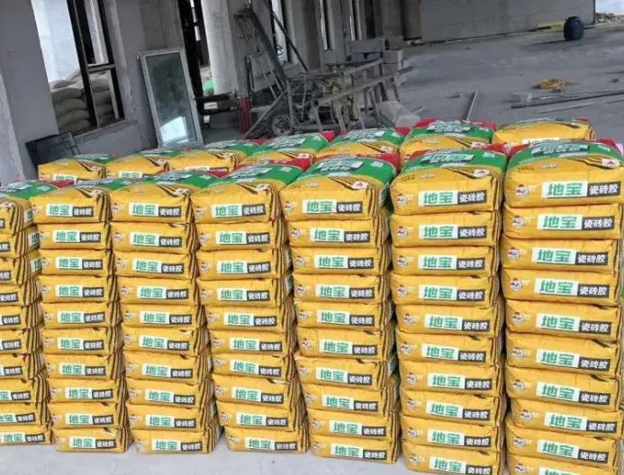 终于遇到!懂地砖的瓷砖胶了!