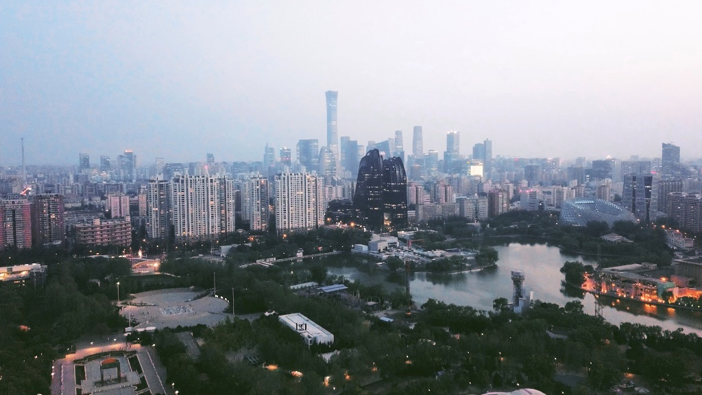 北京融创壹号院三大定制实楼样板间落成，看房预约已启动