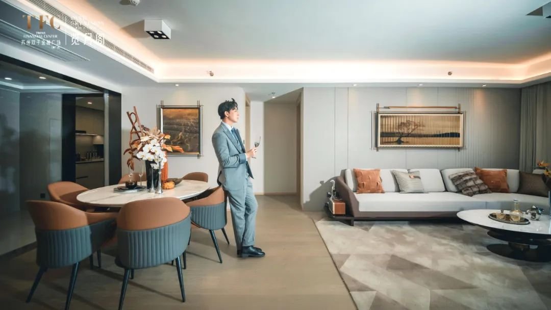 全苏州，看这里！TFC金融双子塔T2喜封金顶