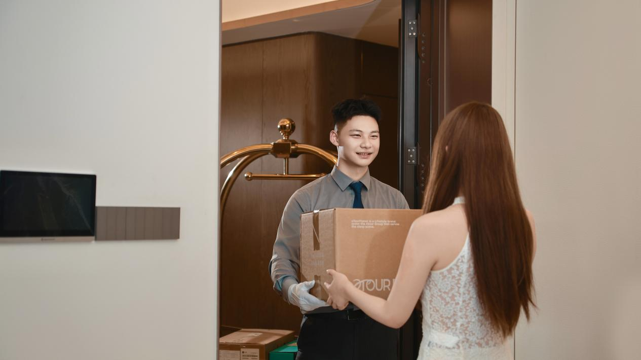 时尚D10联名明星咖啡 | D-LIFE·6D奢定服务启幕，定义奢享生活新范式