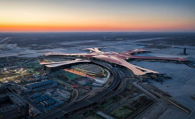 2025年中盘点|颐和公馆双冠登顶，揭开热销关键词