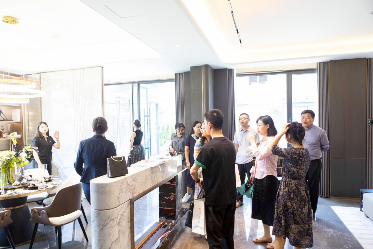 园博园未来之城丨院墅实景样板间惊艳亮相，墅境盛启财富预鉴！