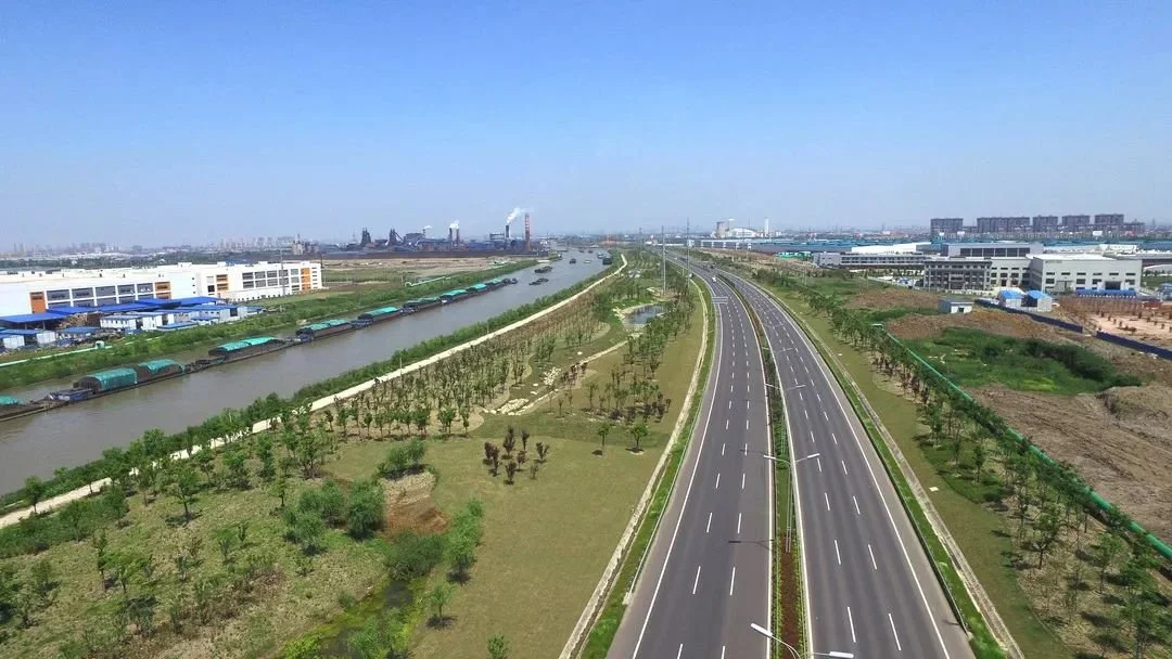 惠澄大道(s342—江阴交接)今年启动道路景观提升,年底完成景观提升的