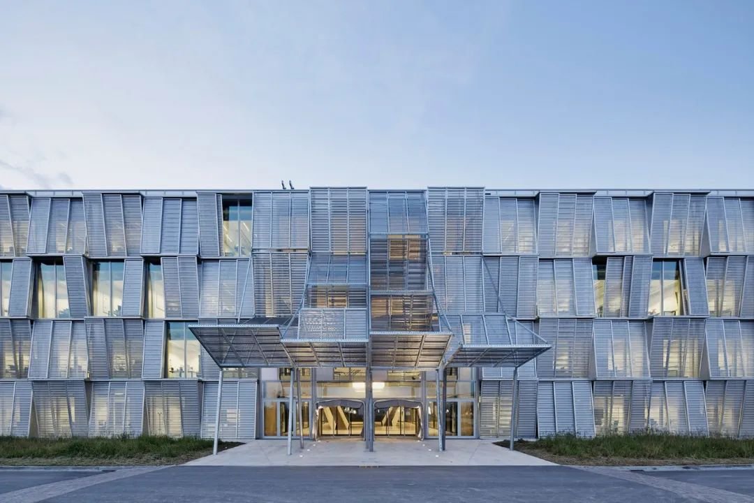 瑞士洛桑联邦理工学院(epfl)力学馆(图片来源于网络)