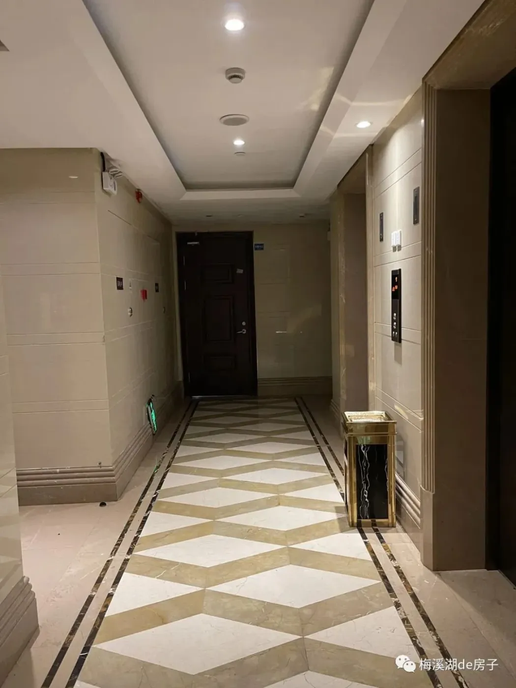 房价