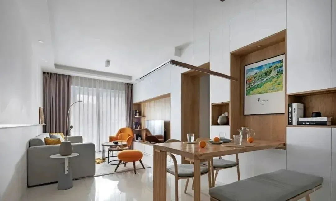 装修效果图丨88㎡简约原木风格新房装修,卧室榻榻米简单舒服