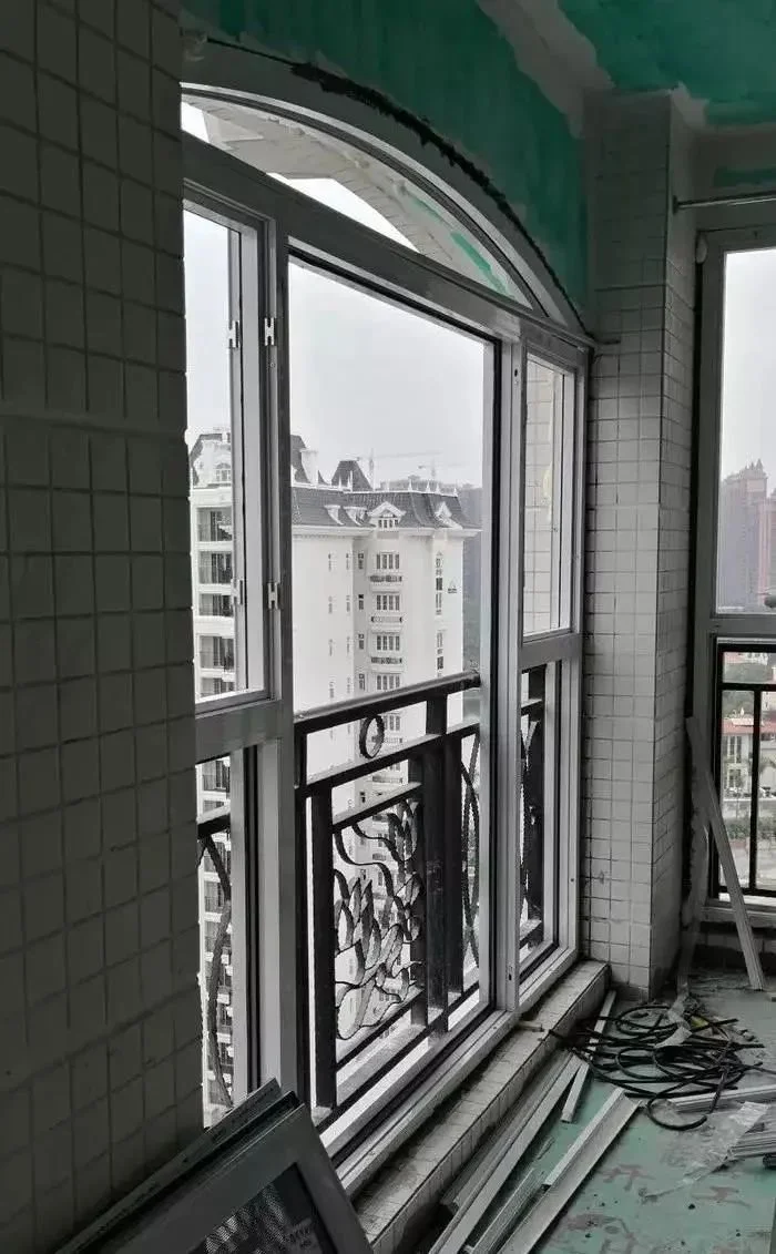 你家阳台只晒衣服太浪费了试试6种封阳台后方案让家多10平