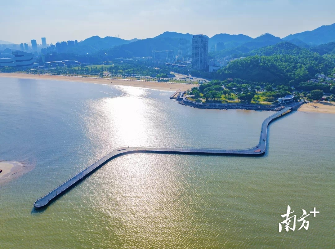 地标尽收眼底珠海海天驿站景观栈道建成开放