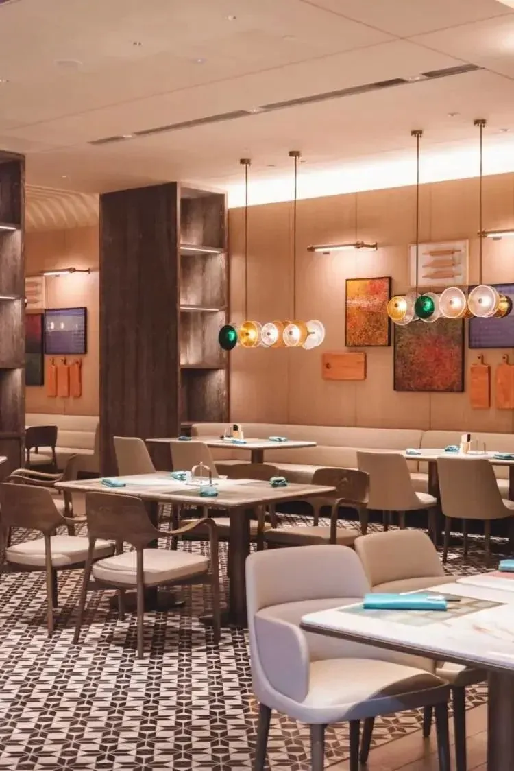 光谷【品臻全日餐厅丨亲子自助丨五星级酒店豪华自助,畅享海鲜牛排】 武汉光谷皇冠假日酒店吃豪华自助喽-房产资讯-房天下