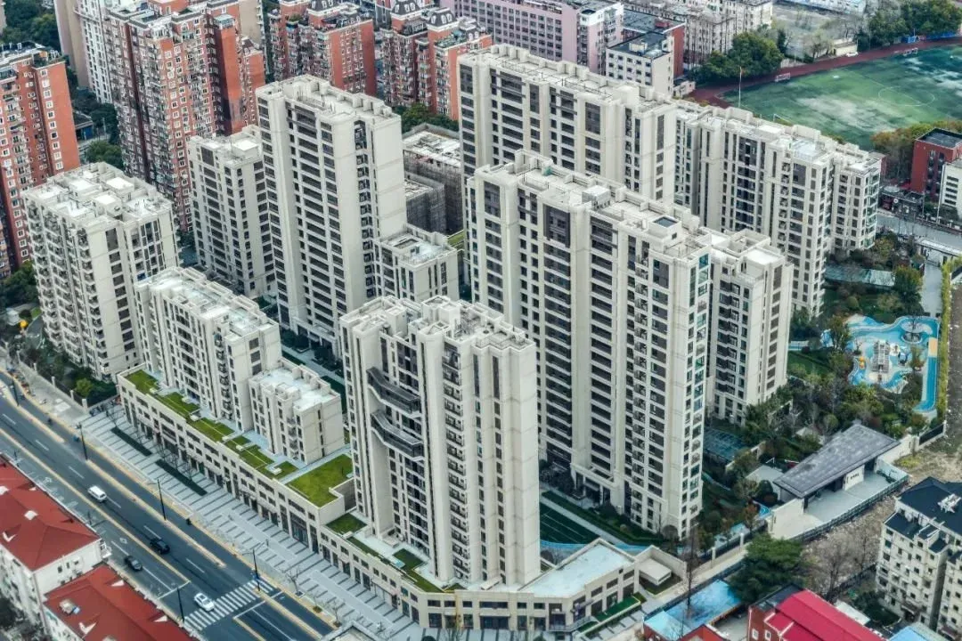 百强房企拿地规模同比下滑13.4%,城投托底拿地逐渐退潮?-房产资讯-房天下