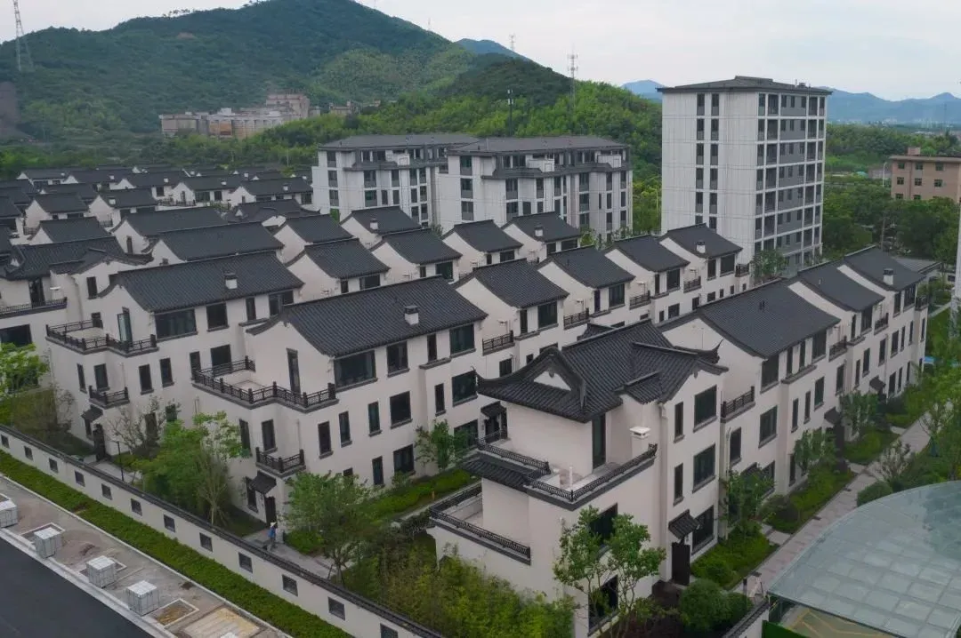 实景来了!城南低密新盘正在交付!新中式审美全面兑现!业主开心收房!-房产资讯-房天下