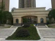 德感正看江四居室房,户型方正,采光透亮