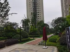 蟠龙商圈 保利次新小区 住家精装三房 采光好