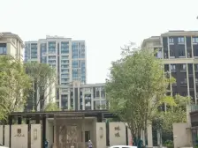 精装带大露台公园大道品质洋房 住家安静舒适 交通便利