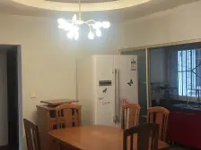 老房无电梯公摊少渝中静园小区 4室2厅