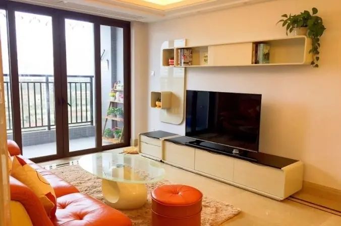 新城悠活城1室1厅0卫