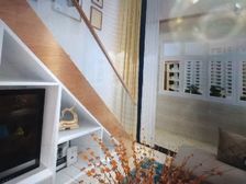 花香维也纳 万达广场 跃层 实际可用面积120平