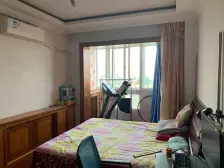 大连门小区2室1厅1卫东南朝向128.00万元出售