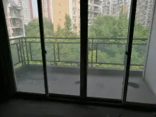 滕王阁二期 童话森林 4室2厅