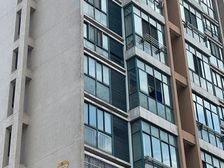 急售!锦湖公寓复式二层改造后有200平方左右。