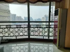 花都南向四居 名门十八169平大宅急用钱诚意出售