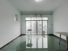 东泰花园景华苑3室2厅2卫南北朝向177.00万元出售