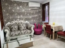 燕山教育燕山小区 精装2室带家具家电 空户大院免费停车