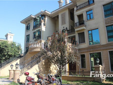 地铁口 精装三室两厅两卫未入住 全屋欧派定制衣柜