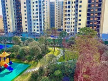 此房为单位住宅,格局方正,采光好,两卧室和客厅朝南