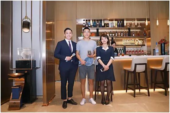 光明蓉府卖“酒”不卖房?探寻成都醉奇特的售房部
