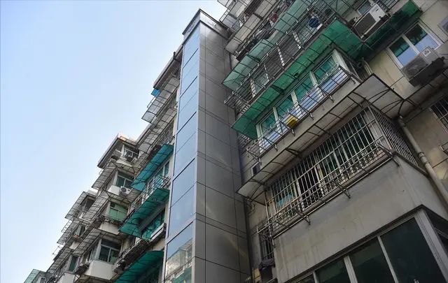 房价