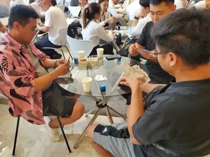 Ê¢ÊÀÔÆÖþ ñöÌýÃÀºÃ¡°¼Ò¡±Òô ÔÆÖþ7Ô¼ÒÊ飨ÉÏÆª£©