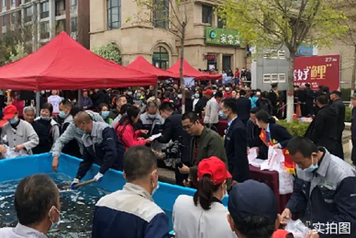 Ê¢ÊÀÔÆÖþ ñöÌýÃÀºÃ¡°¼Ò¡±Òô ÔÆÖþ7Ô¼ÒÊ飨ÉÏÆª£©