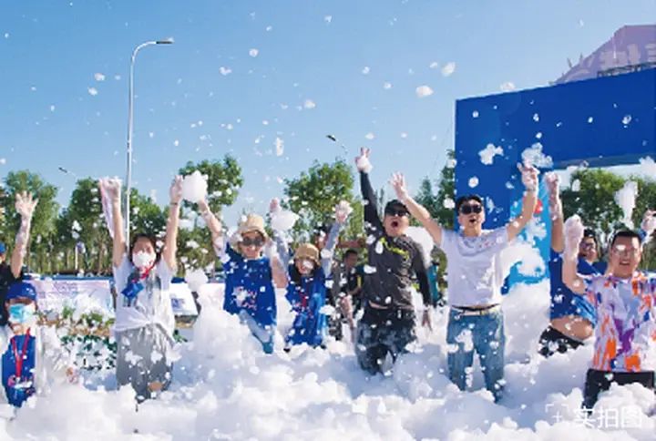 Ê¢ÊÀÔÆÖþ ñöÌýÃÀºÃ¡°¼Ò¡±Òô ÔÆÖþ7Ô¼ÒÊ飨ÉÏÆª£©