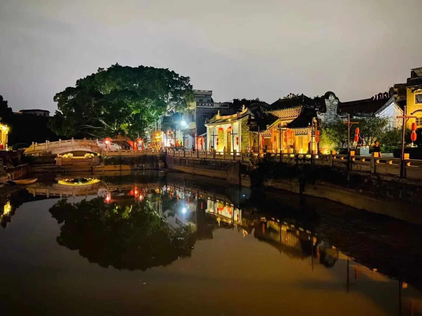房价