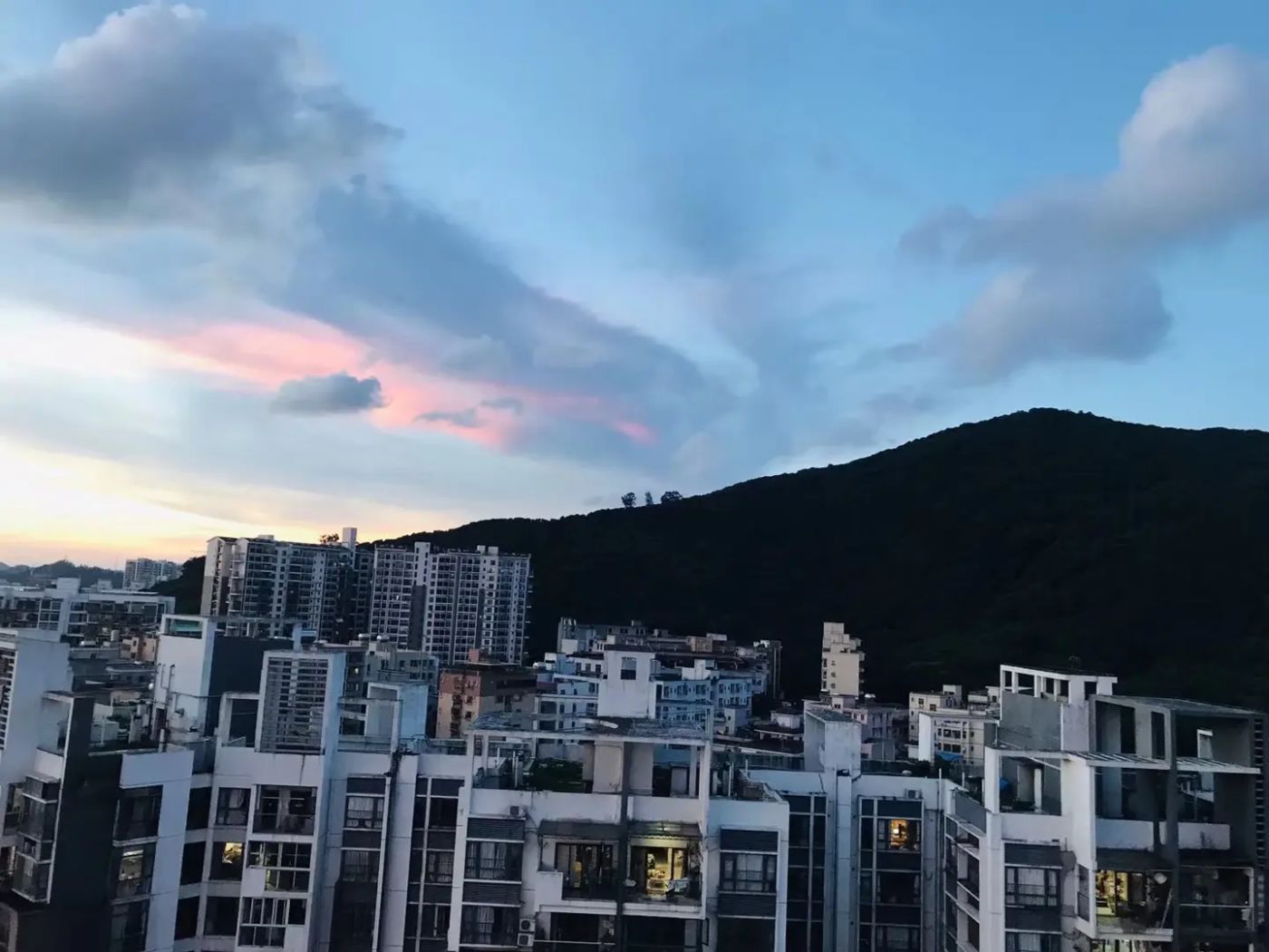 房价