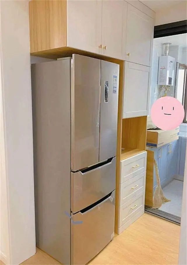 ·¿¼Û