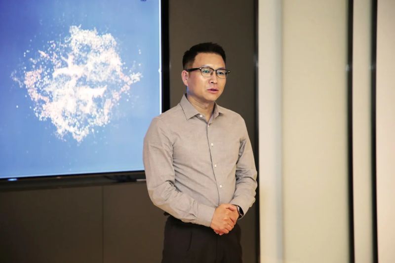 丽金智地中心和他的朋友们