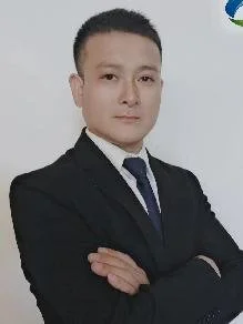房地产经纪人--李根