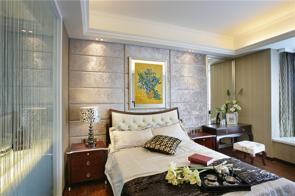 126平米的三居室装修案例欣赏，将欧式风融入到现代生活当中。-广州亚运城天峯装修