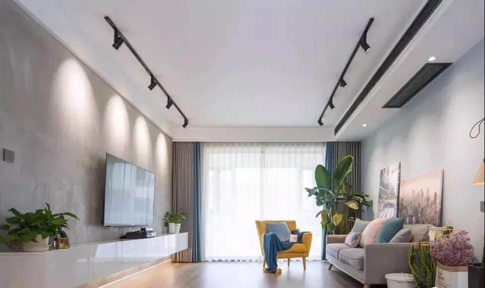 120平米的三居室，质感与时尚并存的简约风装修。