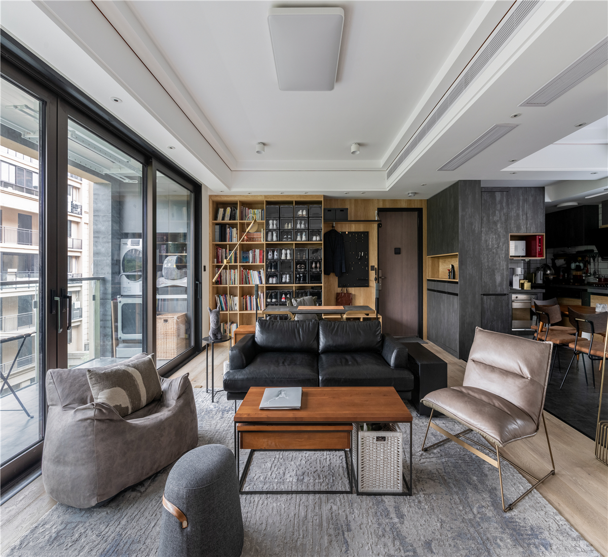 110平米三居室设计说明，15万元装修的现代风格有什么效果？