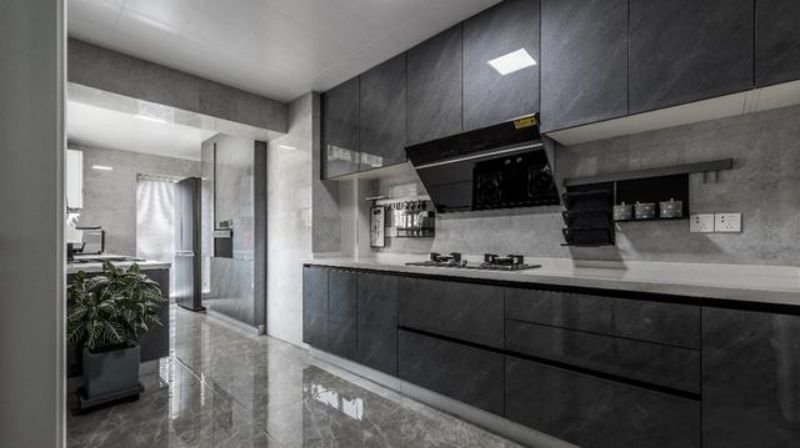 135平米三居室设计说明，8万元装修的现代风格有什么效果？